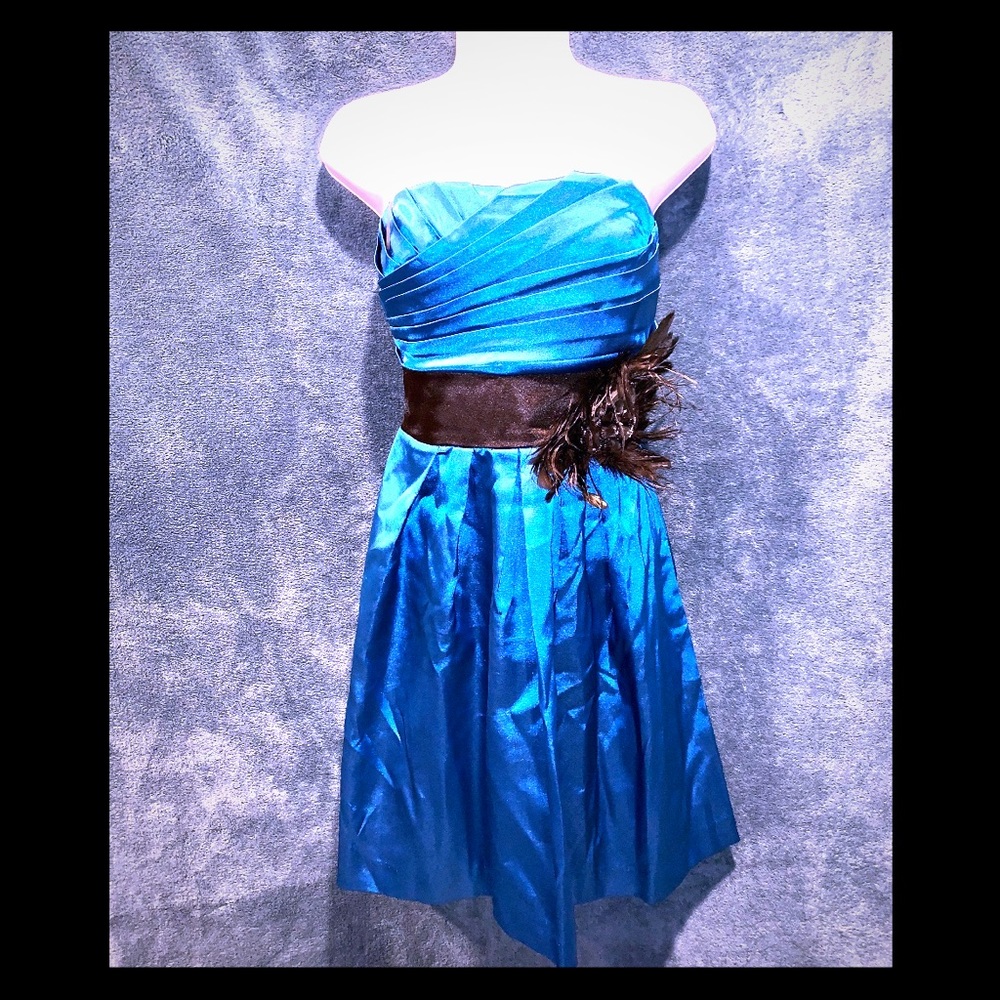 🔥 NWT Elegant Sexy Dress 🔥
